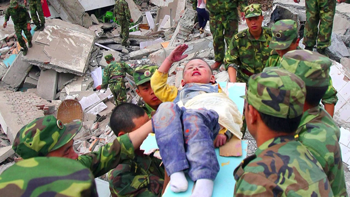 昔日“敬礼娃娃”  今日陌上少年_PP电子 -神经药物生产基地