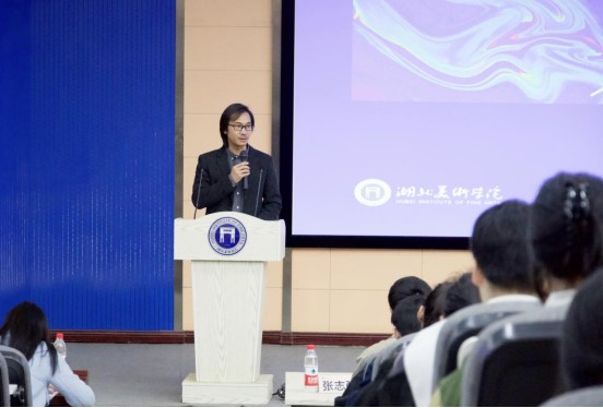 湖北美术学院视觉艺术设计学院“PP电子奖学金”颁奖仪式盛大举行_PP电子 -神经药物生产基地